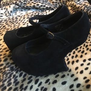 Jeffery Campbell night walks size 9